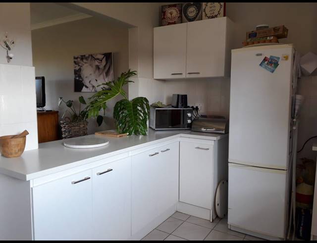 3 BEDROOM TOWNHOUSE RENTED IN LORRAINE